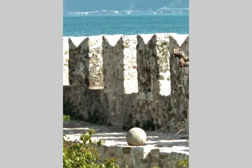 Naupactus unique harbor apartment in a stone house! Nafpaktos Extérieur photo
