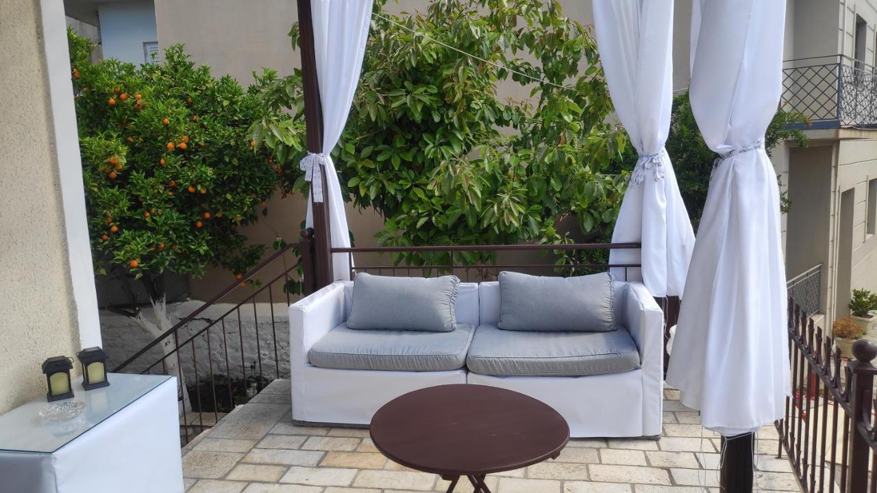 Naupactus unique harbor apartment in a stone house! Nafpaktos Extérieur photo